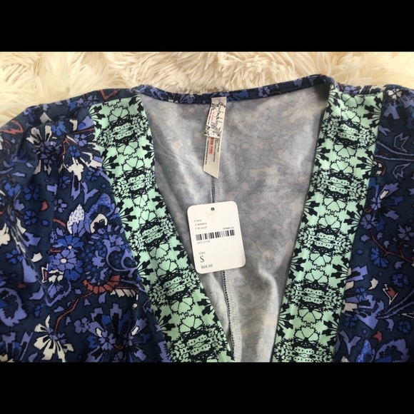 Free People V Neck Bodysuit - Picture 3 of 3